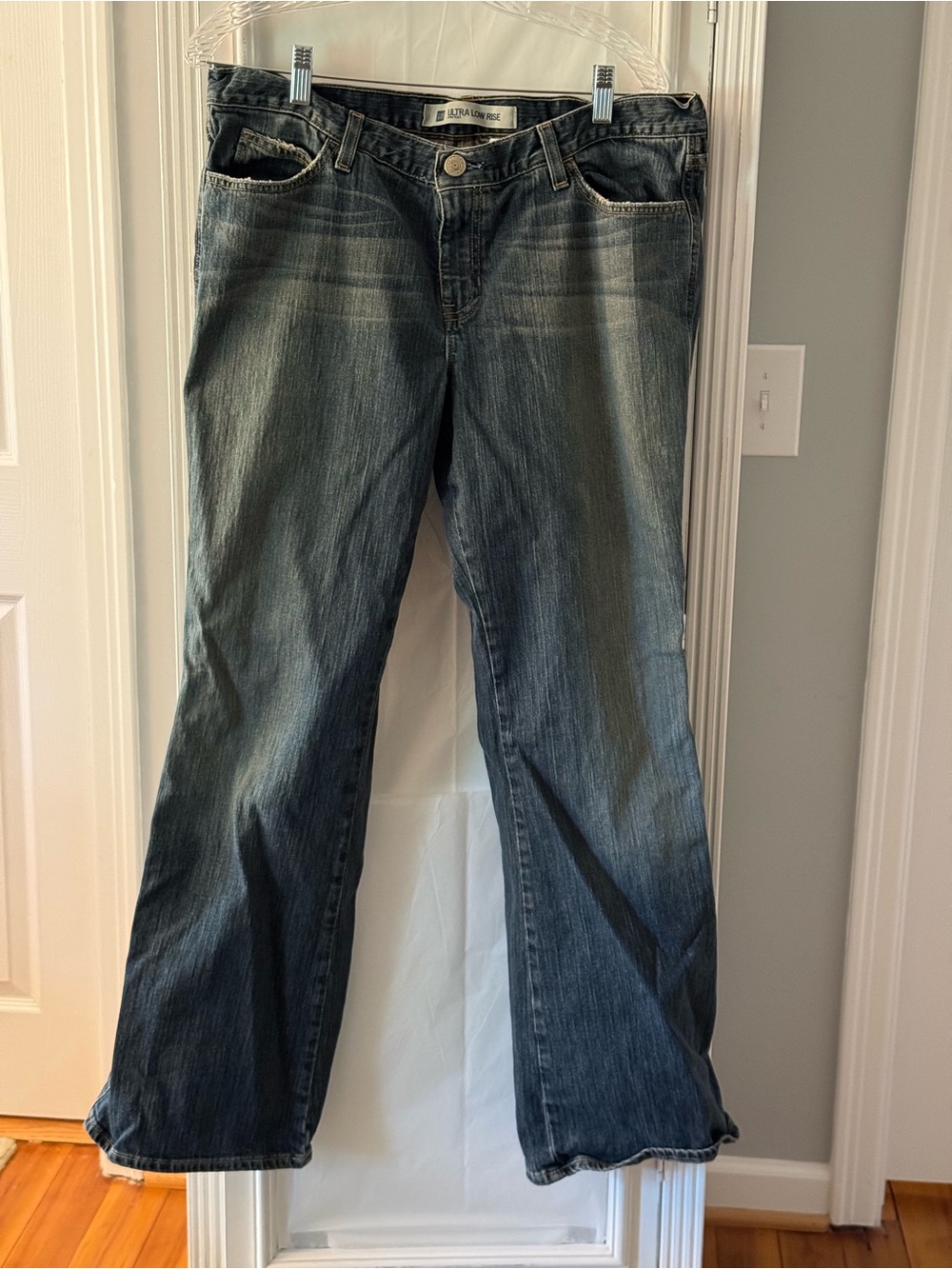 Vintage GAP Ultra Low-Rise Boot-Cut Jeans in Dark Blue Wash Size 16 Ankle